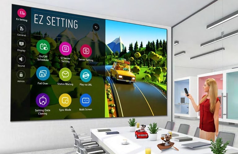 Una mujer en una sala de conferencias accediendo al escenario fácilmente con un mando a distancia